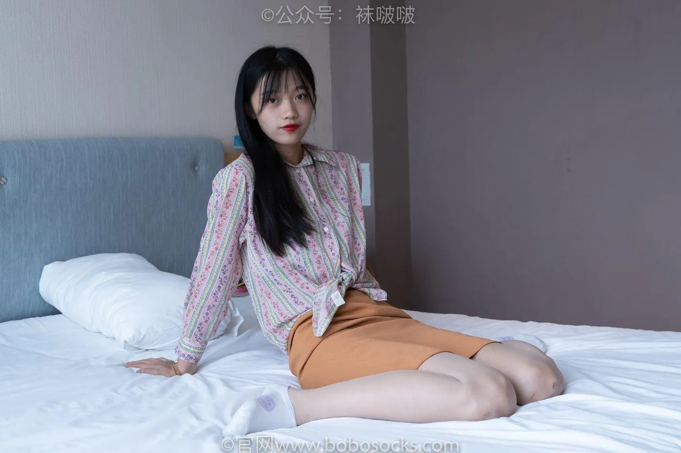 [BoBoSocks袜啵啵]NO.008 涵涵-帆布鞋、白色短棉袜、肉丝 [139P]插图3